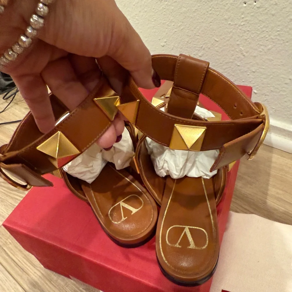 Valentino brown tan large rockstud flat sandal 39 - Picture 3 of 9